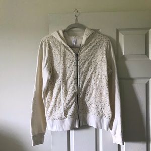 Sweatshirt with glitters